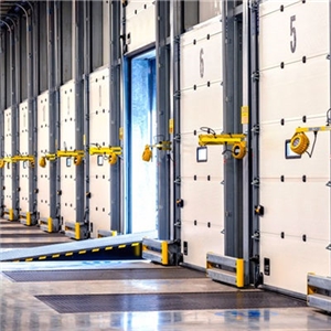 ASSA ABLOY 通用型分節(jié)式滑升門(mén)