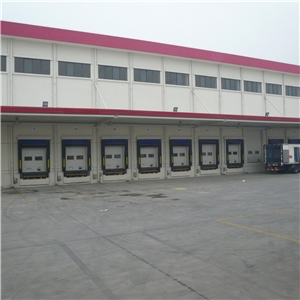 闊福工業(yè)提升門(mén)