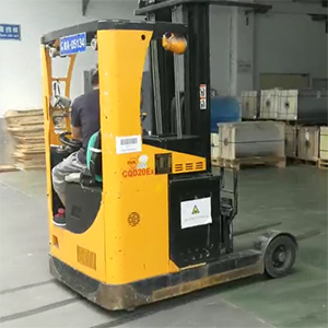 防爆前移式叉車使用展示