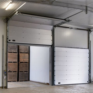 ASSA ABLOY 絕熱型分節(jié)式滑升門(mén)